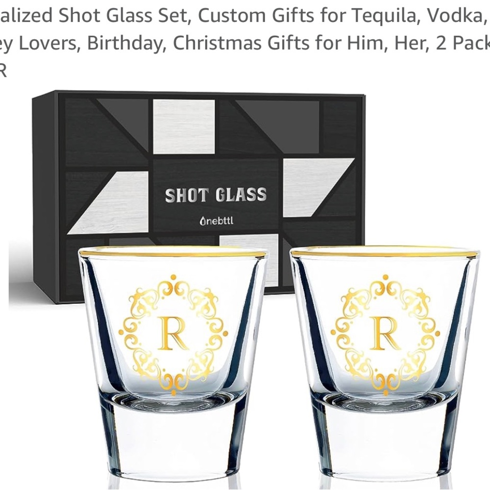 Onebttl shot glass set of 2 with the letter R on them.